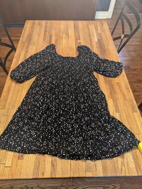 Abstract Polka Dot Black and White to the Knee 3/4 Sleeves Gathered Bodice Dress